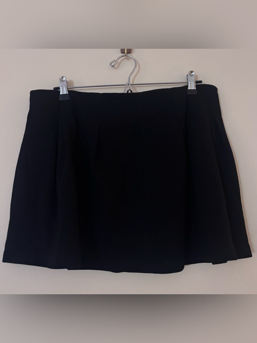 Theory Mini Skirt Women’s Size 12 Black Flared A-Line Classic Preppy